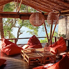 Bij Alain, op de zitzakken